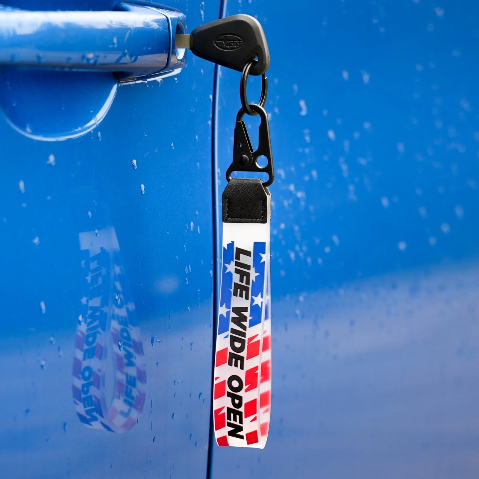 Red White & Blue Clear Clip Tag - Image 3